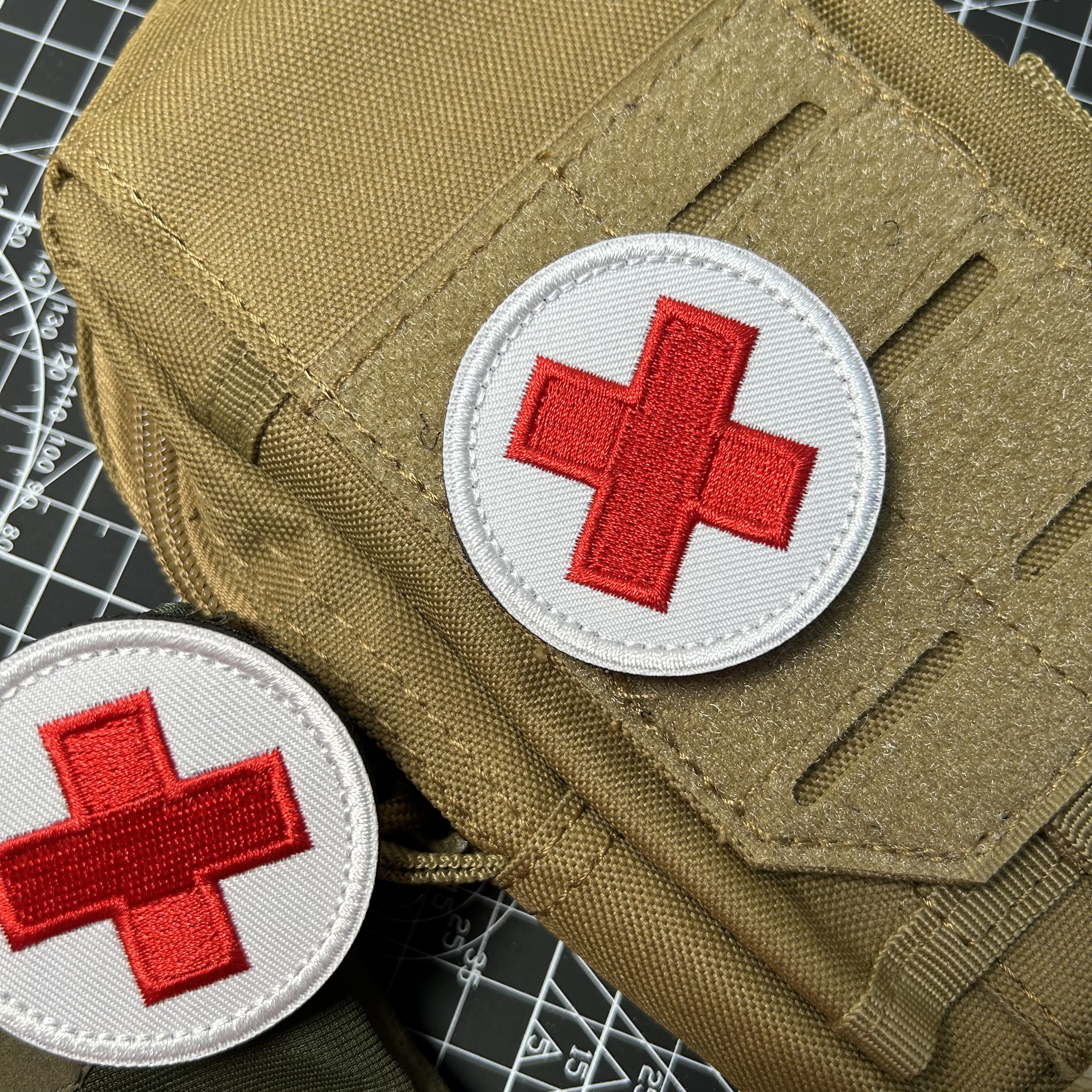 First Aid Red Cross Round Patc - First Aid Bag Kit reseña y precio