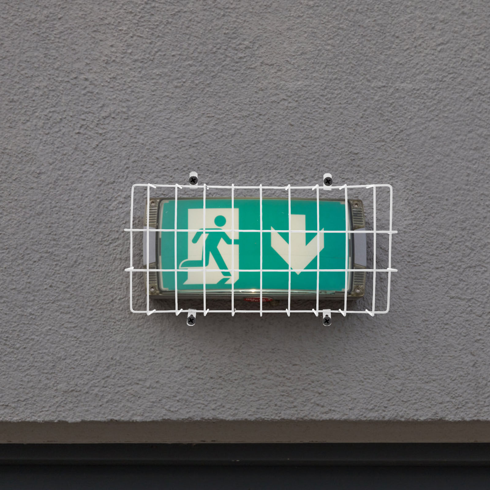 Exit Sign Protective Guard Sta - Emergency Exit Sign reseña y precio