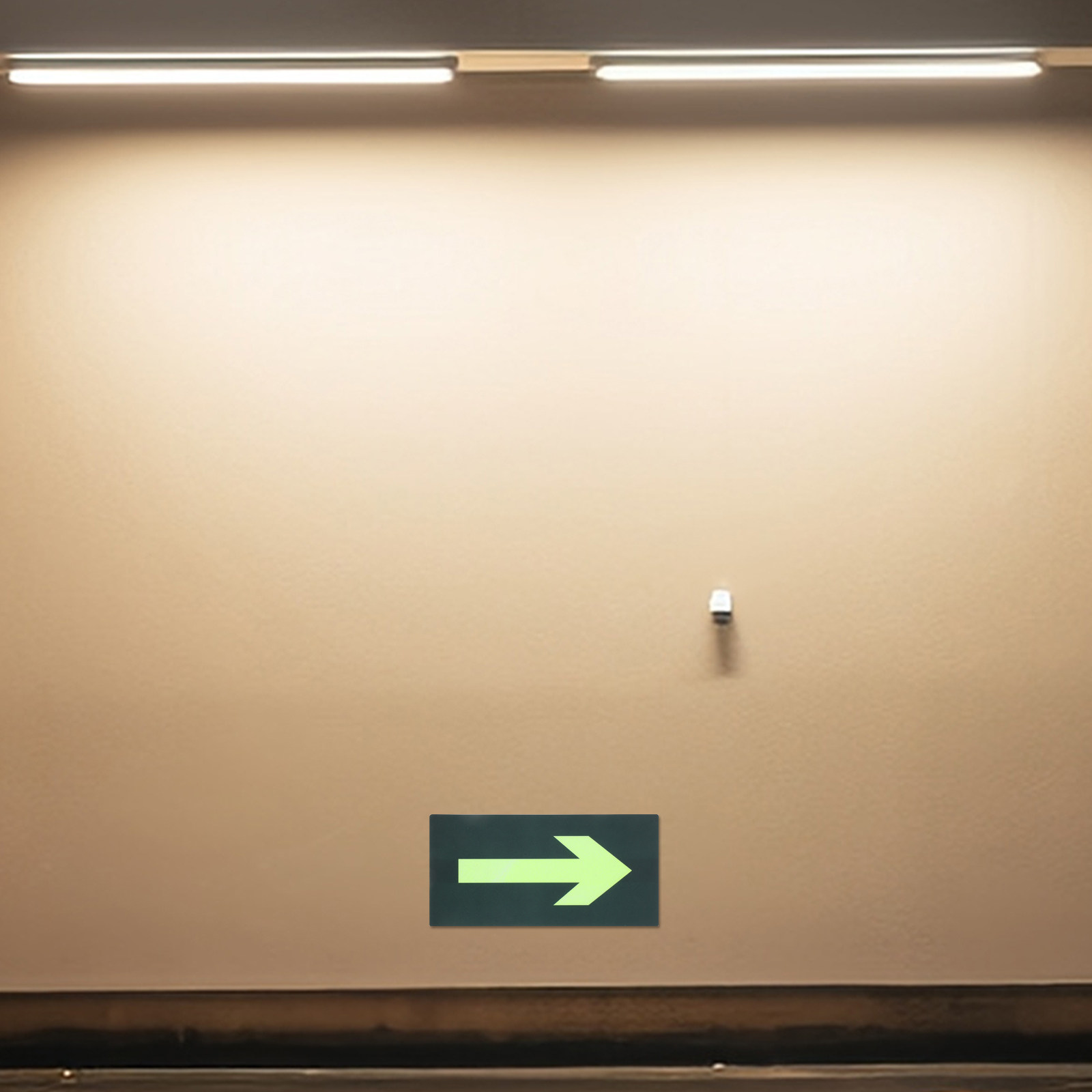 8Pcs Fire Evacuation Arrow Sti - Emergency Exit Sign reseña y precio